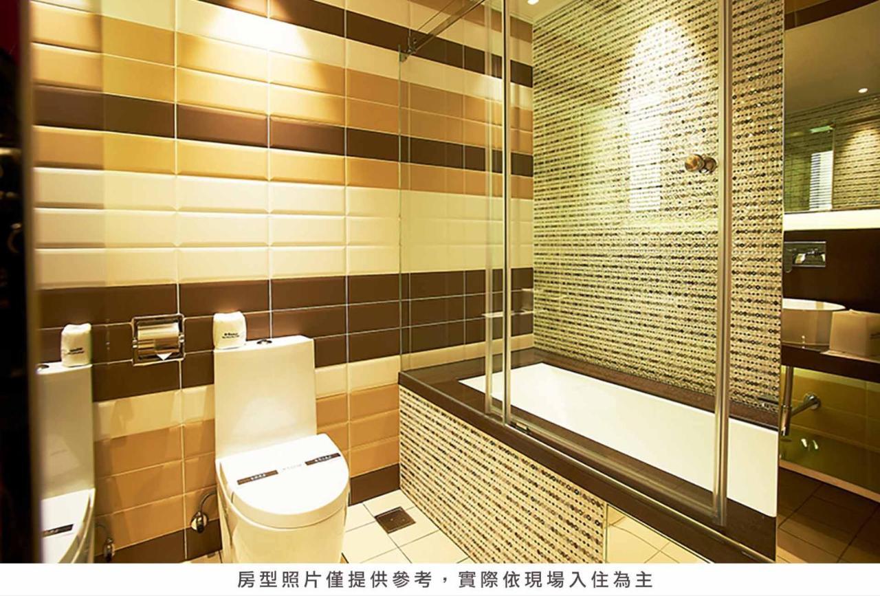 Royal Group Hotel Bo Ai Branch Kaohsiung Exterior photo