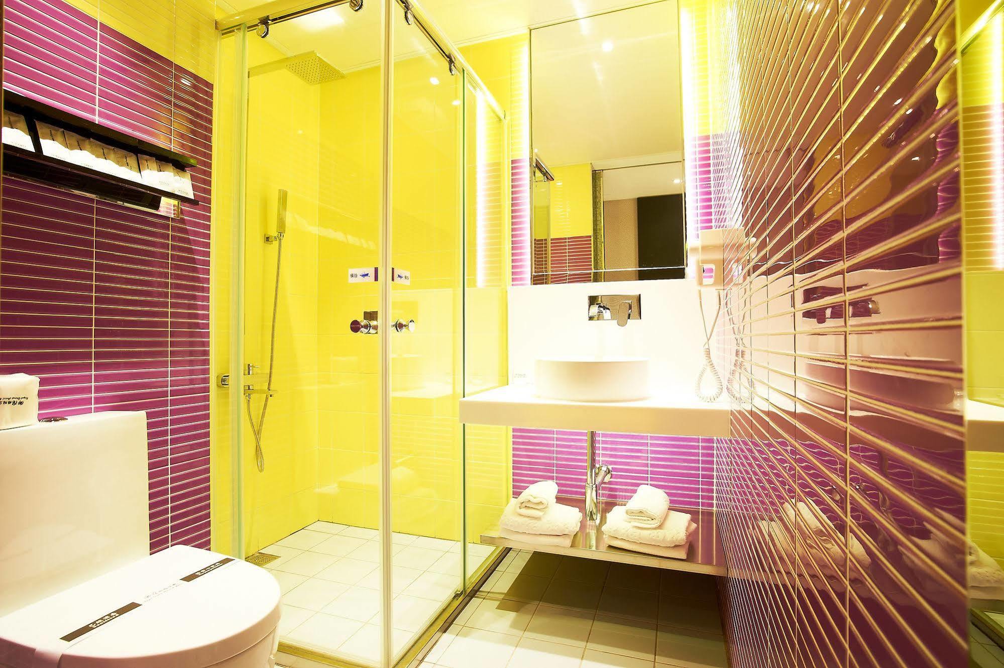 Royal Group Hotel Bo Ai Branch Kaohsiung Exterior photo